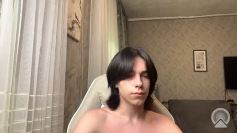 masonsilver_ online show from June 13, 10:57 am