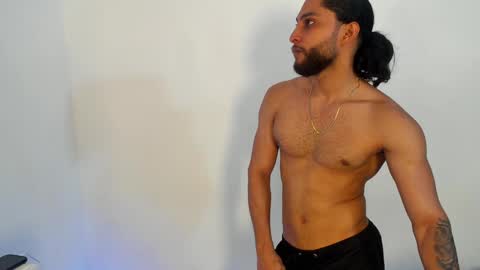 Snapshot of massatgeserotics chatting on January 4, 10:55 pm I Am Odin  online show from January 4, 10:55 pm