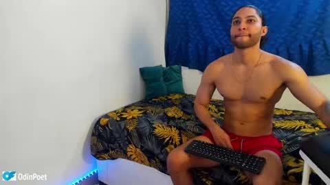 Snapshot of massatgeserotics chatting on January 9, 12:35 am I Am Odin  online show from January 9, 12:35 am