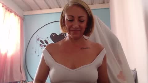 massiel ferreti online show from December 22, 8:06 pm