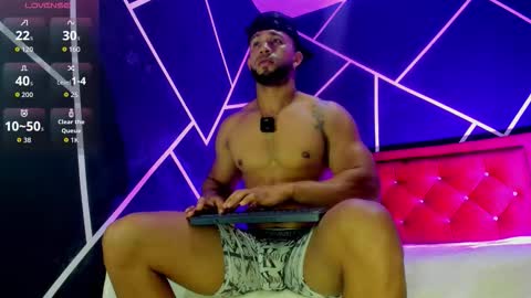 massimo_cruz online show from January 7, 11:45 am