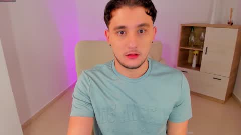 Massimo online show from February 2, 11:58 pm