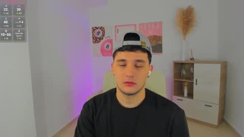 Massimo online show from February 13, 9:44 pm