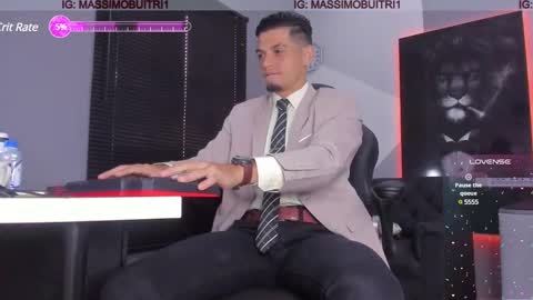Snapshot of massimo_g chatting on December 10, 1:33 pm I am Massimo online show from December 10, 1:33 pm
