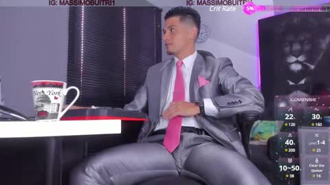 Snapshot of massimo_g chatting on February 12, 2:32 pm I am Massimo online show from February 12, 2:32 pm