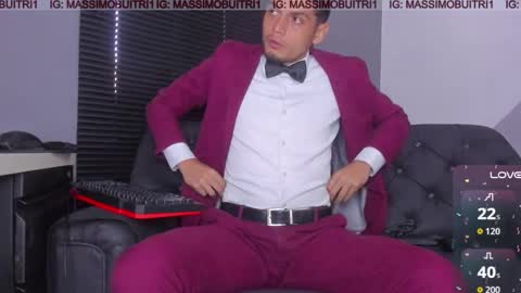 I am Massimo online show from December 14, 12:54 pm