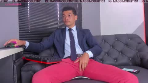 I am Massimo online show from April 30, 1:06 pm