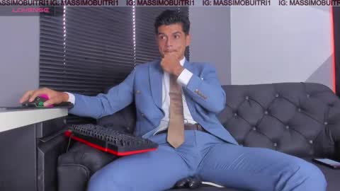 I am Massimo online show from June 8, 12:16 pm