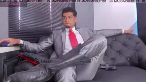 I am Massimo online show from June 12, 1:21 pm