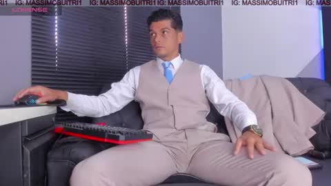 I am Massimo online show from June 17, 1:12 pm
