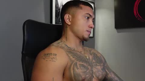 Snapshot of massimo_rizzo_ chatting on November 29, 9:18 pm Massimo online show from November 29, 9:18 pm