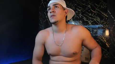 massimo_vidal online show from May 26, 10:17 pm