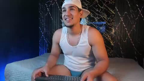 massimo_vidal online show from June 26, 8:02 pm