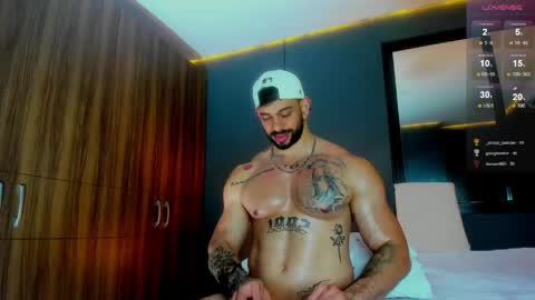 massimo online show from May 19, 1:56 am