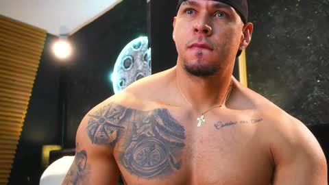 Snapshot of massimowalton2 chatting on November 5, 12:05 pm massimowalton2 online show from November 5, 12:05 pm