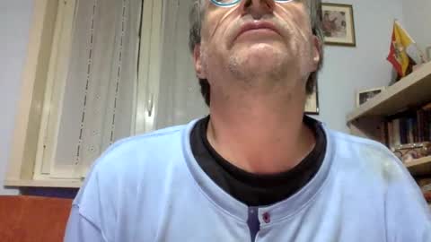 Snapshot of massimoxsempre chatting on December 5, 12:30 am massimoxsempre online show from December 5, 12:30 am