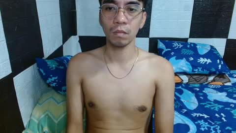 Snapshot of massive_boner02 chatting on December 9, 8:55 am massive_boner02 online show from December 9, 8:55 am