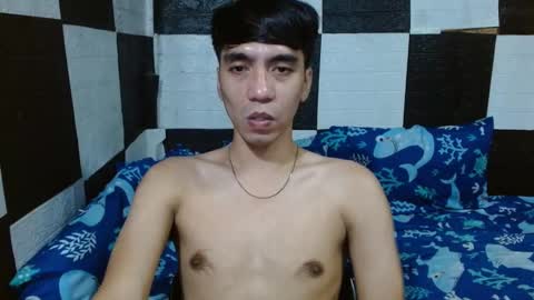 Snapshot of massive_boner02 chatting on November 22, 1:04 am massive_boner02 online show from November 22, 1:04 am