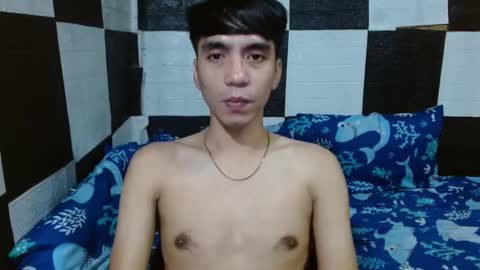 Snapshot of massive_boner02 chatting on November 28, 7:05 pm massive_boner02 online show from November 28, 7:05 pm