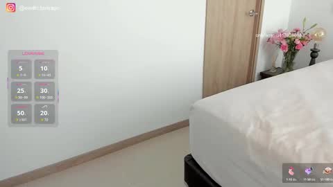 Snapshot of massivecockfuckbunny chatting on September 13, 2:06 pm Eve Independent model online show from September 13, 2:06 pm