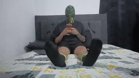 Snapshot of master2027col chatting on March 25, 12:16 am MasterCOL online show from March 25, 12:16 am