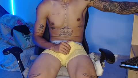 master_black777 online show from October 21, 4:41 pm