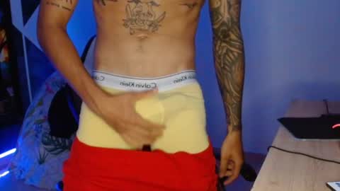 master_black777 online show from November 24, 4:51 pm