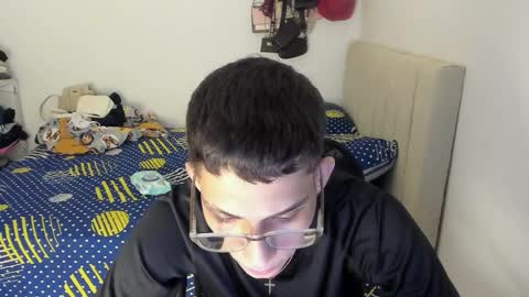 master_boy28 online show from February 24, 7:39 am