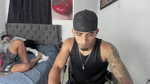 Snapshot of master_boy28 chatting on June 1, 2:46 am master_boy28 online show from June 1, 2:46 am