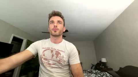 Snapshot of master_louie chatting on December 14, 4:20 pm muskyjockdick online show from December 14, 4:20 pm