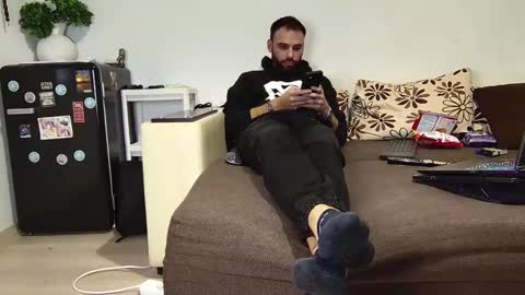 Snapshot of master_roberto333 chatting on December 7, 7:10 pm SIR online show from December 7, 7:10 pm