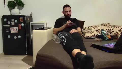 Snapshot of master_roberto333 chatting on December 22, 4:27 pm SIR online show from December 22, 4:27 pm