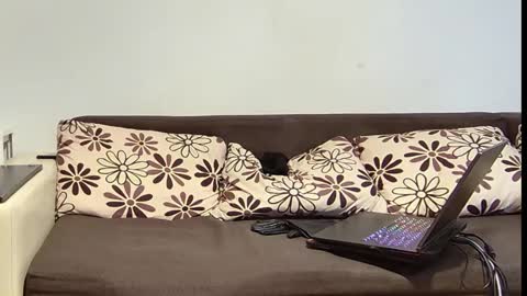 Snapshot of master_roberto333 chatting on January 17, 8:44 pm SIR online show from January 17, 8:44 pm