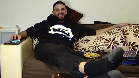 Snapshot of master_roberto333 chatting on January 28, 4:41 pm SIR online show from January 28, 4:41 pm