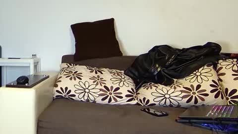 Snapshot of master_roberto333 chatting on February 1, 12:05 pm SIR online show from February 1, 12:05 pm