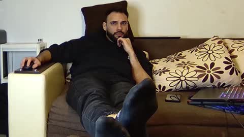 Snapshot of master_roberto333 chatting on February 5, 12:53 am SIR online show from February 5, 12:53 am