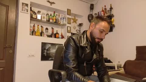 Snapshot of master_roberto333 chatting on October 5, 4:16 pm SIR online show from October 5, 4:16 pm