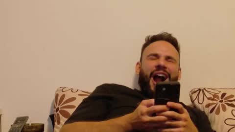 Snapshot of master_roberto333 chatting on October 24, 9:33 pm SIR online show from October 24, 9:33 pm