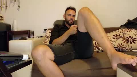 Snapshot of master_roberto333 chatting on July 22, 3:37 pm SIR online show from July 22, 3:37 pm