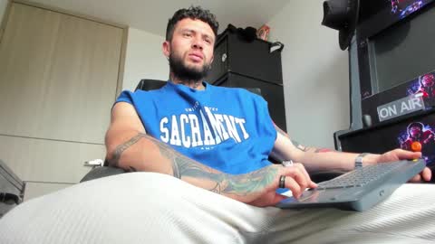 Snapshot of master_steven_01 chatting on March 10, 9:07 pm steven online show from March 10, 9:07 pm