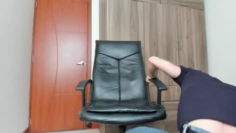 Snapshot of master_steven_01 chatting on September 10, 9:26 pm steven online show from September 10, 9:26 pm