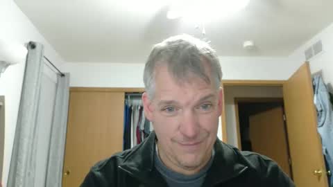 Snapshot of master_thorn chatting on November 15, 3:48 am Master Thorn online show from November 15, 3:48 am