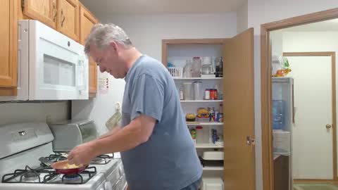 Snapshot of master_thorn chatting on November 22, 6:51 pm Master Thorn online show from November 22, 6:51 pm