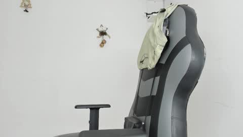 Alpha junior online show from January 13, 9:31 pm