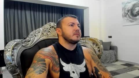 Snapshot of masterdevil11 chatting on November 5, 7:03 pm Jocker online show from November 5, 7:03 pm