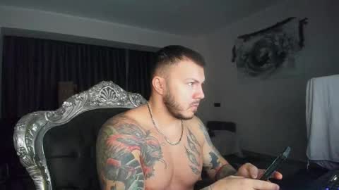 Snapshot of masterdevil11 chatting on January 19, 1:31 am Jocker online show from January 19, 1:31 am