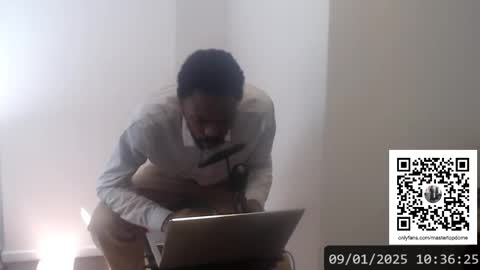 Snapshot of masterdomfuck chatting on January 9, 1:35 pm Masterdomfuck online show from January 9, 1:35 pm