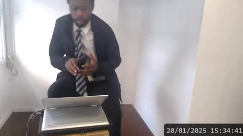 Snapshot of masterdomfuck chatting on January 20, 6:32 pm Masterdomfuck online show from January 20, 6:32 pm