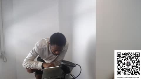 Snapshot of masterdomfuck chatting on January 25, 5:19 pm Masterdomfuck online show from January 25, 5:19 pm