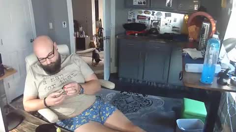 Snapshot of masterdurt chatting on February 8, 11:55 pm The Big Duurty online show from February 8, 11:55 pm